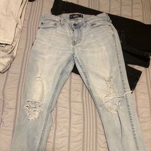 Hollister Ripped Jeans 30x32